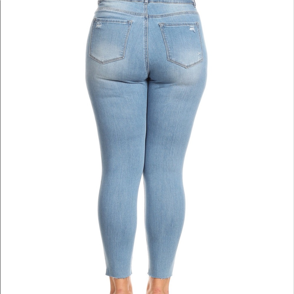 Plus Size Ripped Jeans - Picture 2 of 3